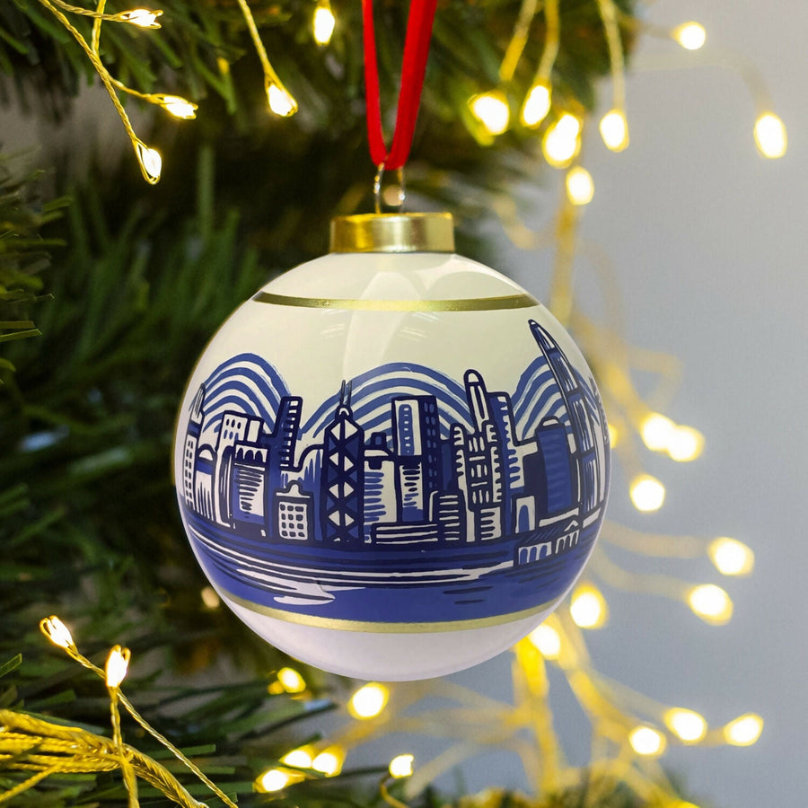 Blue_and_white_skyline_bauble_web